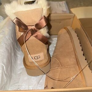 Women’s Bailey bow 2 mini UGG